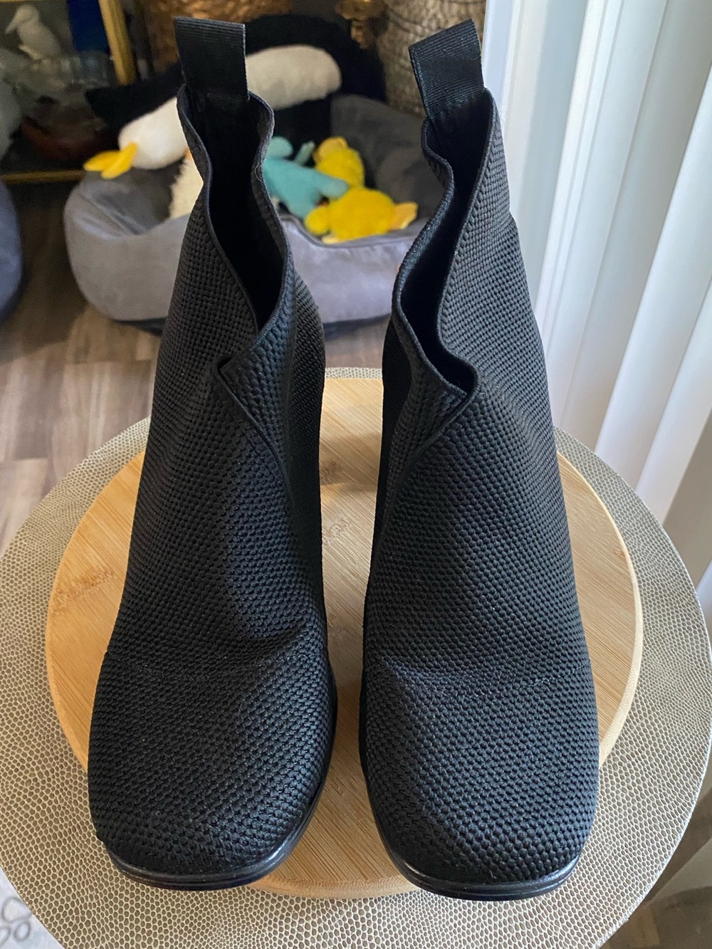 Vivanz Black Textile Knit Slip-On Ankle Booties, Women’s 8 (fit like 7.5)